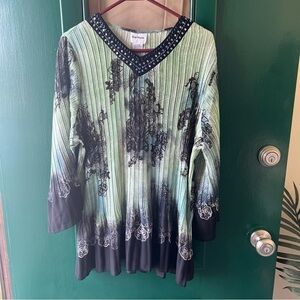 Bon Worth Mint and Black Patterned Tunic